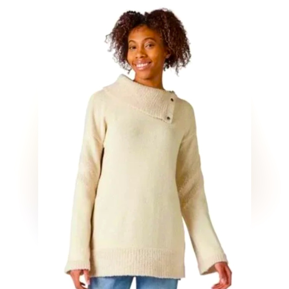 Smartwool cream snap turtleneck sweater.  EUC - size XS